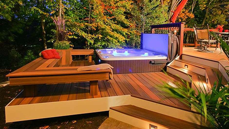 Hot Tub with Deck