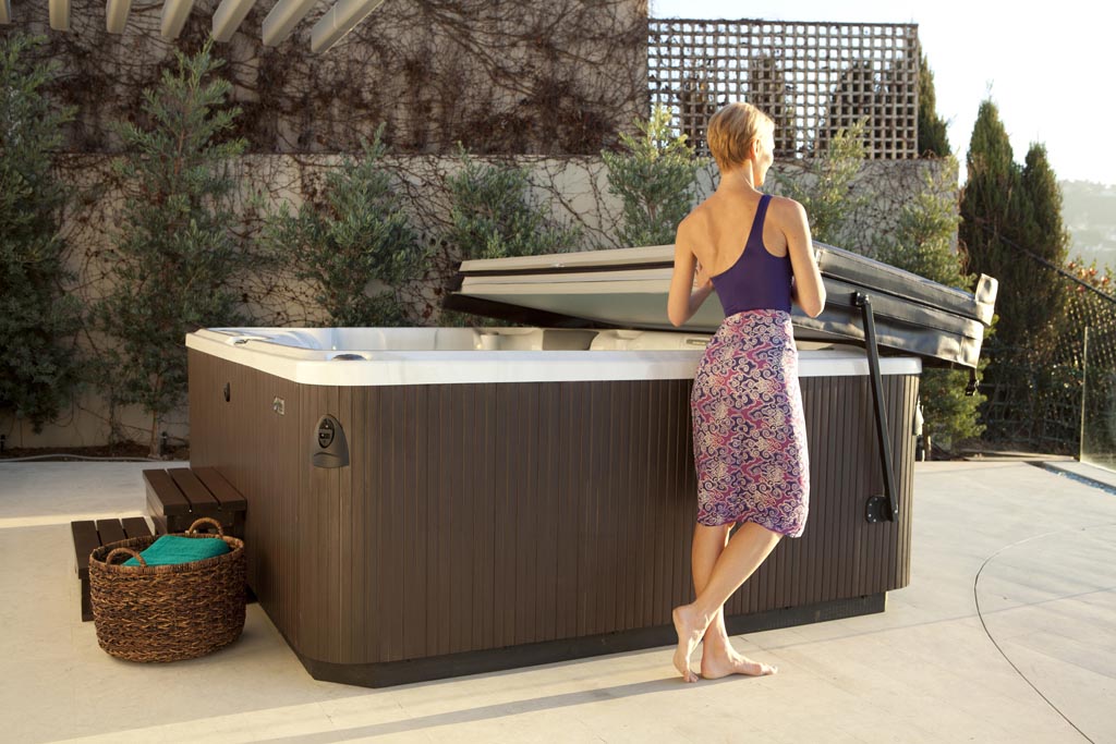 Outdoor Hot Tub Covers